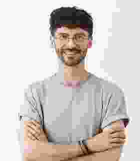 home2-testimonial-img-03